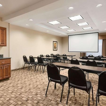 Hampton Inn Спирфиш Экстерьер фото