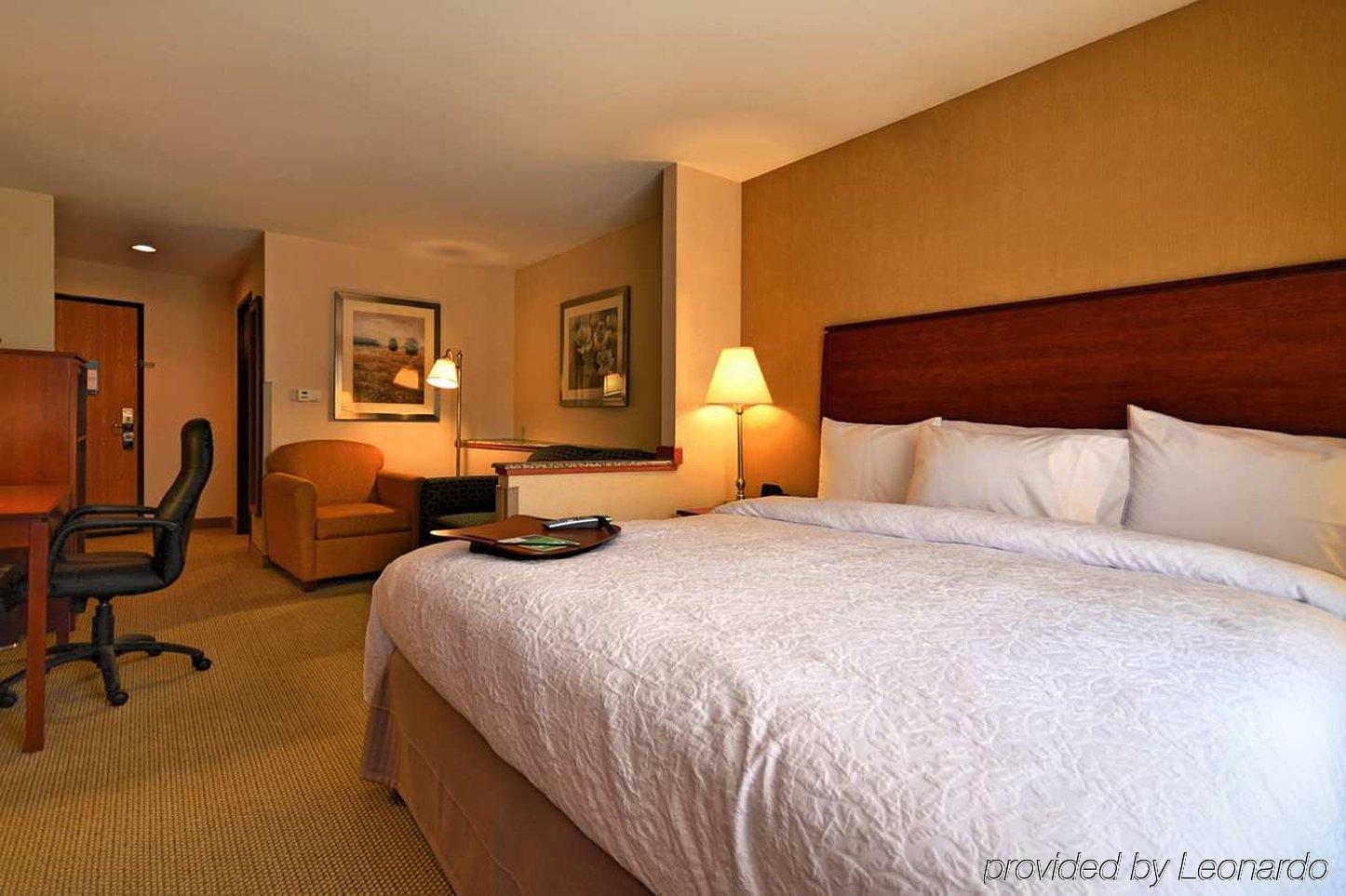 Hampton Inn Спирфиш Экстерьер фото